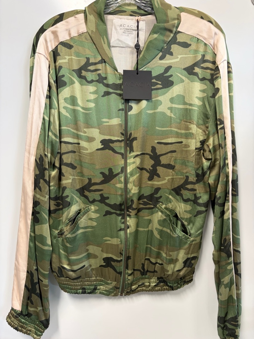 Acacia NY Bomber Jacket Silk Camo - size Medium NWT - Picture 4 of 7